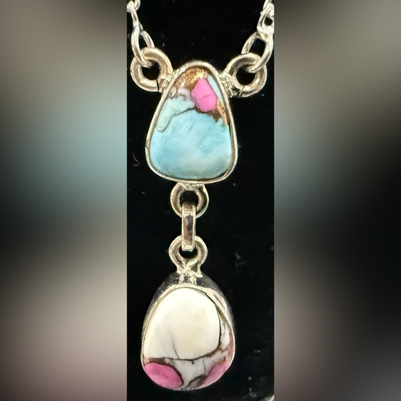 10/28–69 Elegant Sterling Silver “Cotton Candy Dahlia” TurquoiseNecklace